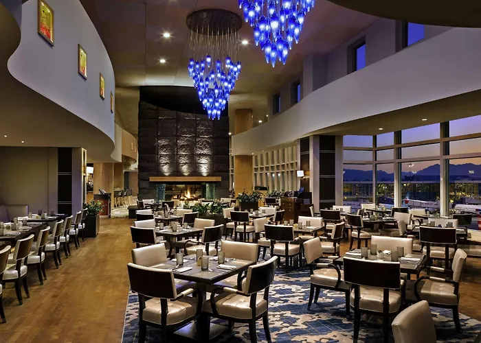 Fairmont Vancouver Airport In-TerminalAirport Hotel